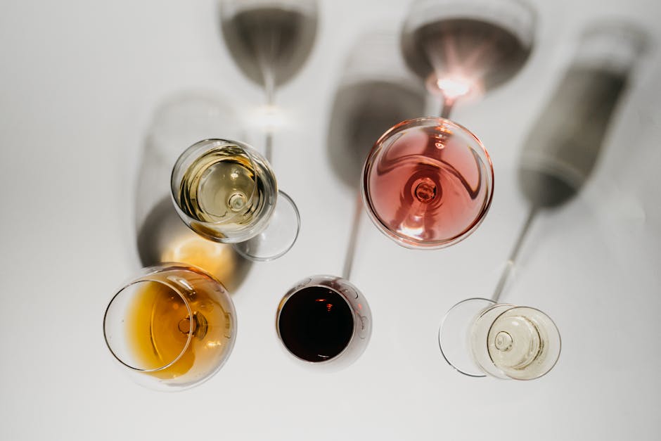 Copa de vino tinto inclinada para análisis de color en cata